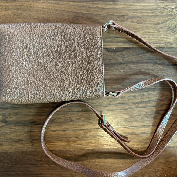 Quince Italian pebbled leather crossbody - Picture 3 of 4
